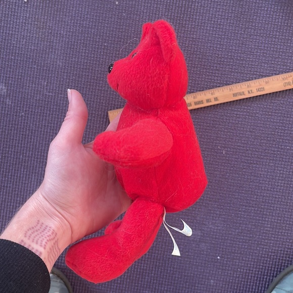 Red bear - Picture 5 of 9